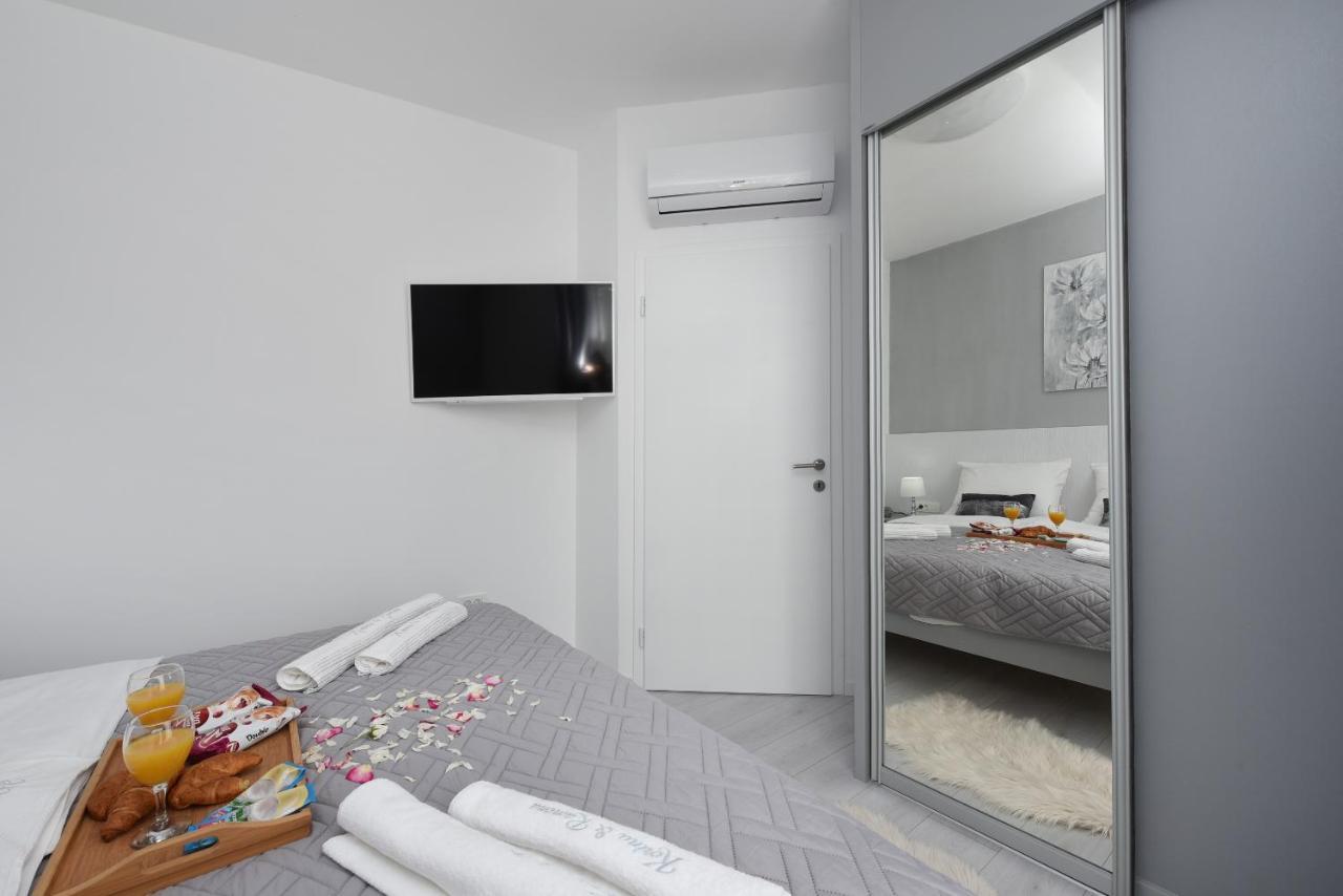 Guest house Deluxe Korina & Ramona 3*
